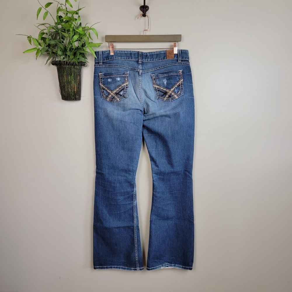 BKE 34 Culture Bootcut Boot Cut Medium Wash Mid Rise Stretch Jeans Distressed - Picture 10 of 15
